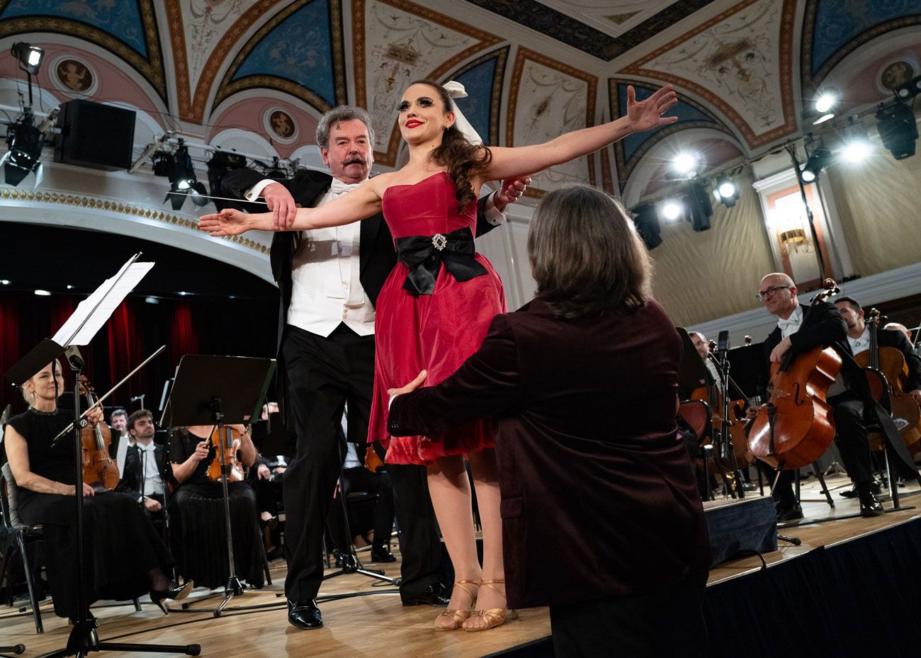 Konzert 200 Jahre Johann Strauss Konzert 200 Jahre Johann Strauss